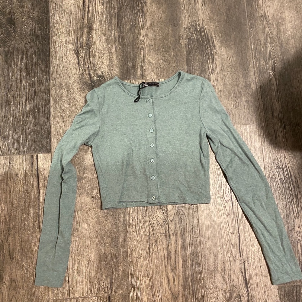 2 Zara Sweaters Cropped Style - Picture 3 of 5